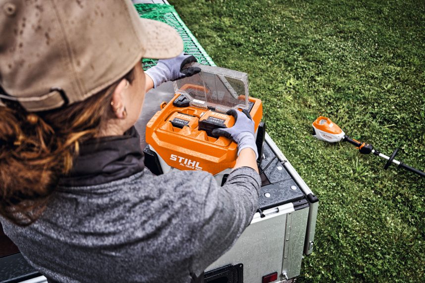 STIHL AL 1802 MO Akkuladegerät